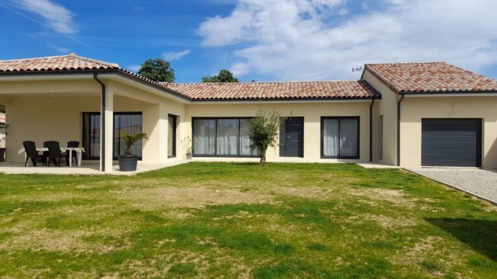 Achat maison à vendre 3 chambres 141 m² - Saint-Donat-sur-l'Herbasse