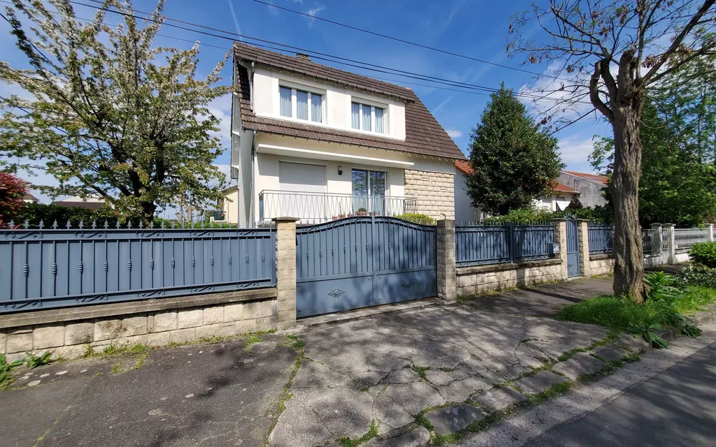 Achat maison à vendre 4 chambres 110 m² - Chelles