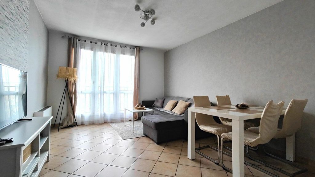 Achat appartement à vendre 4 pièces 76 m² - Brou-sur-Chantereine