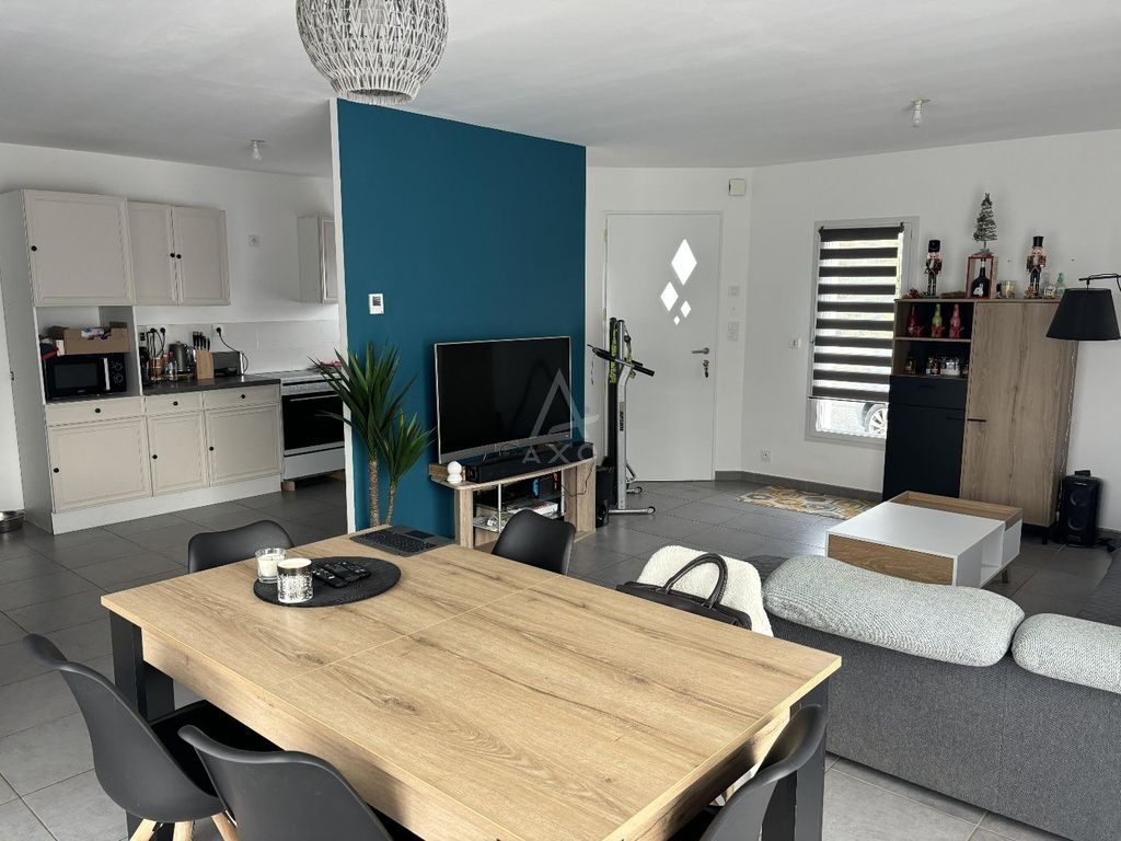 Achat maison à vendre 2 chambres 75 m² - Saint-Aubin-des-Ormeaux