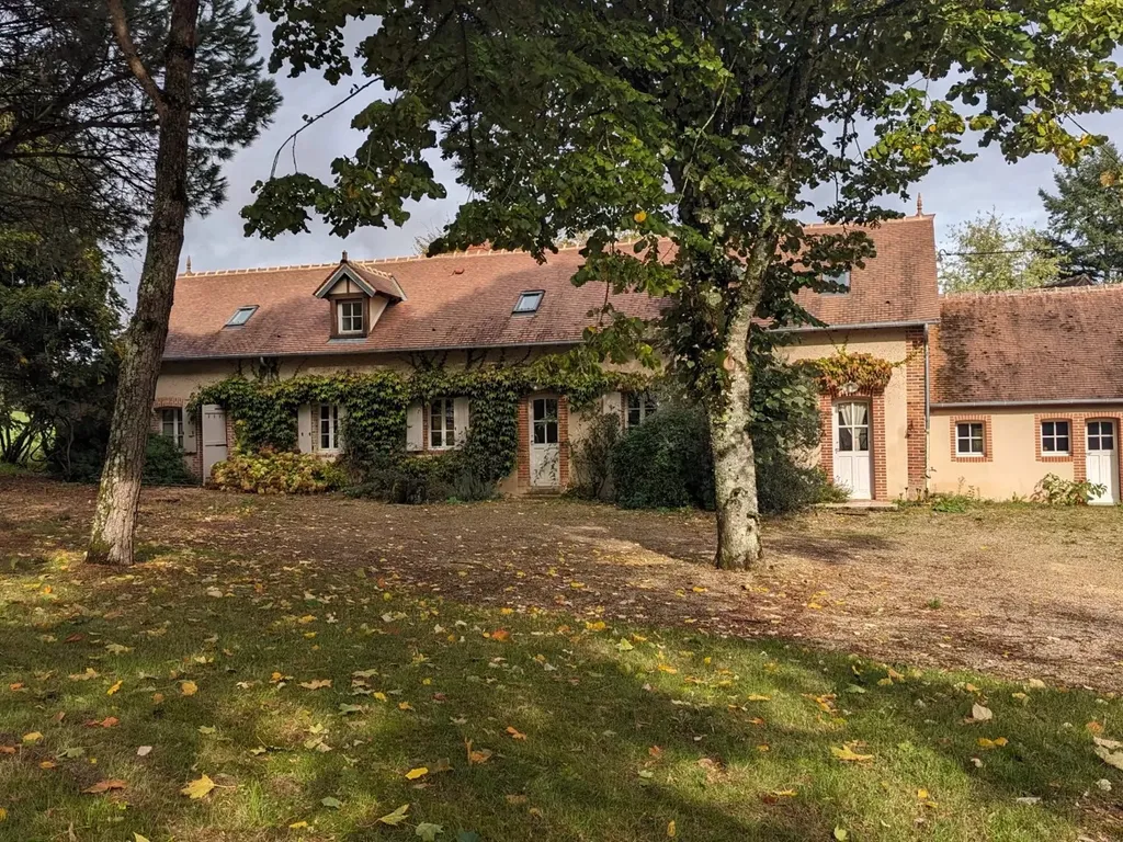 Achat maison à vendre 3 chambres 190 m² - Aubigny-sur-Nère