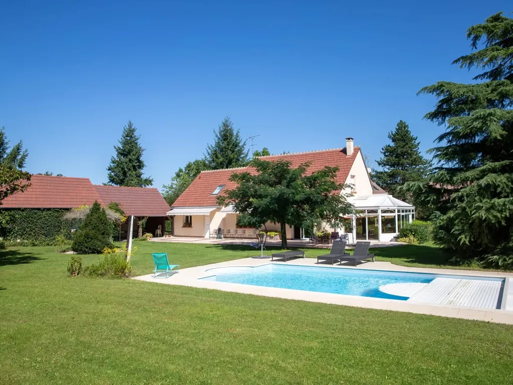 Achat maison à vendre 5 chambres 275 m² - La Ferté-Saint-Cyr