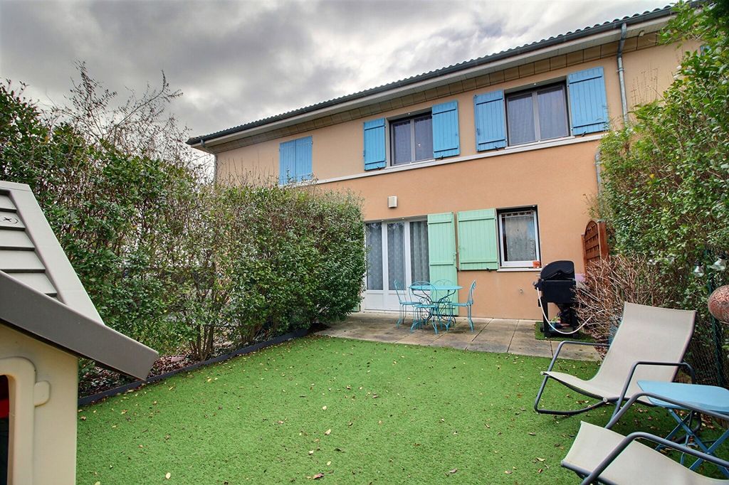 Achat maison à vendre 3 chambres 84 m² - Gerzat