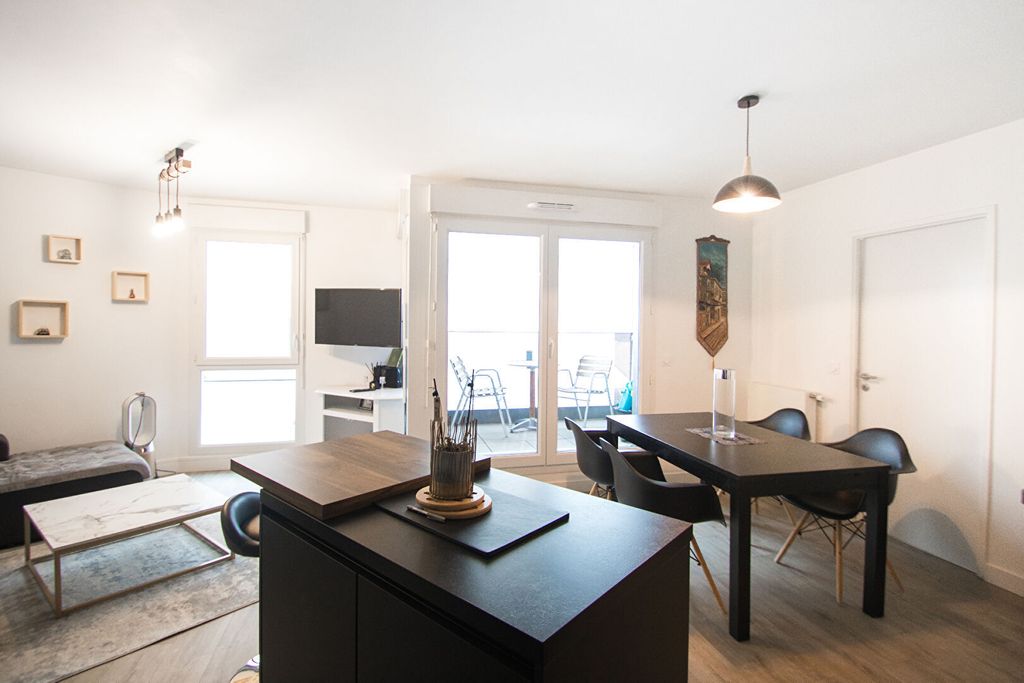 Achat appartement à vendre 4 pièces 82 m² - Noisy-le-Grand