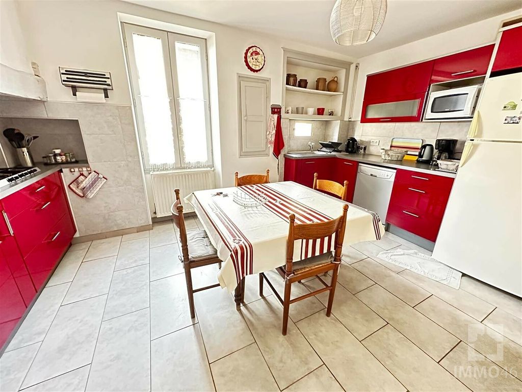 Achat maison à vendre 4 chambres 134 m² - Douelle