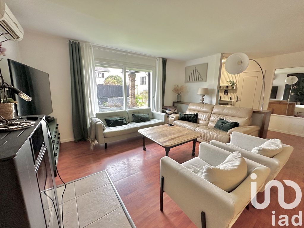 Achat maison à vendre 5 chambres 160 m² - Soisy-sur-Seine