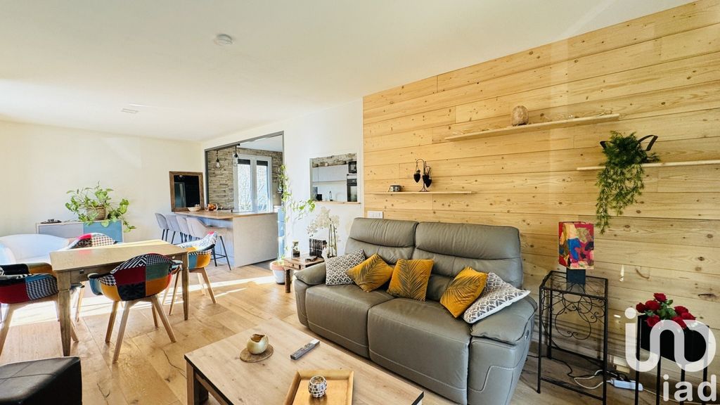 Achat maison à vendre 3 chambres 103 m² - Saint-Pierre-en-Faucigny
