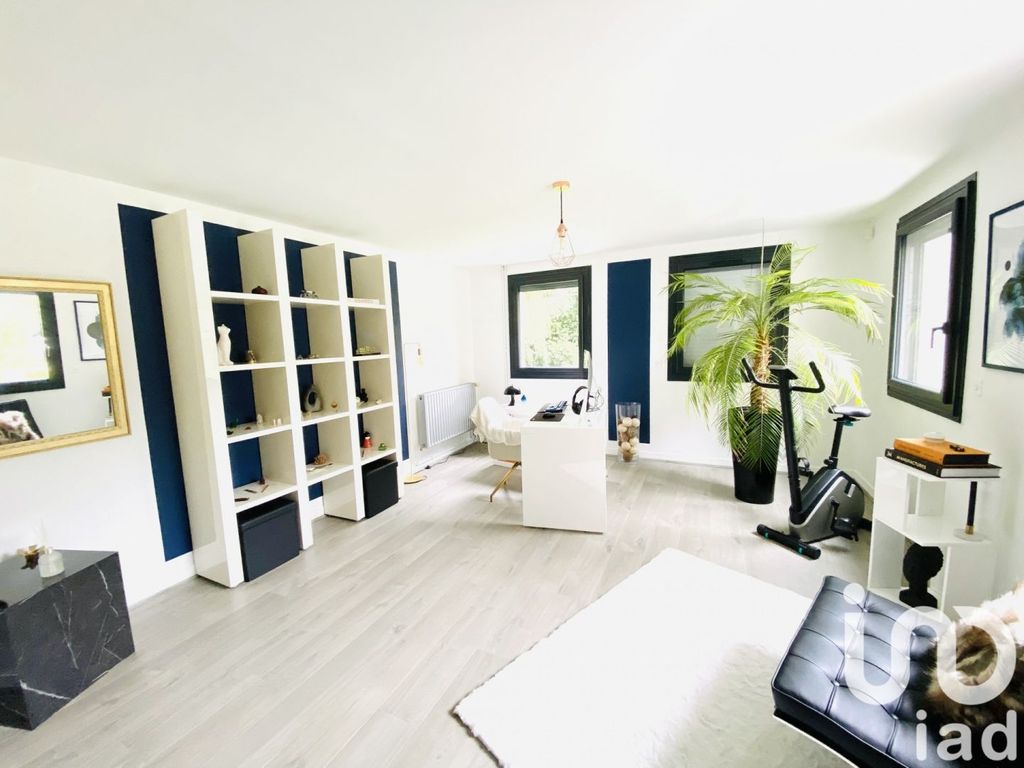 Achat maison à vendre 4 chambres 275 m² - La Cerlangue
