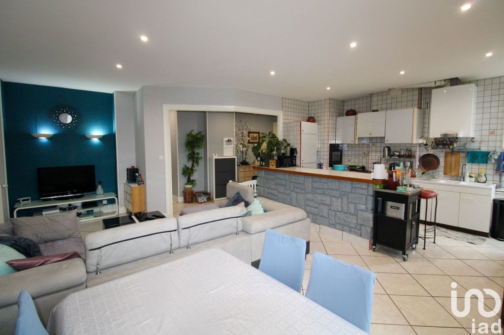 Achat appartement à vendre 5 pièces 105 m² - Saint-Étienne