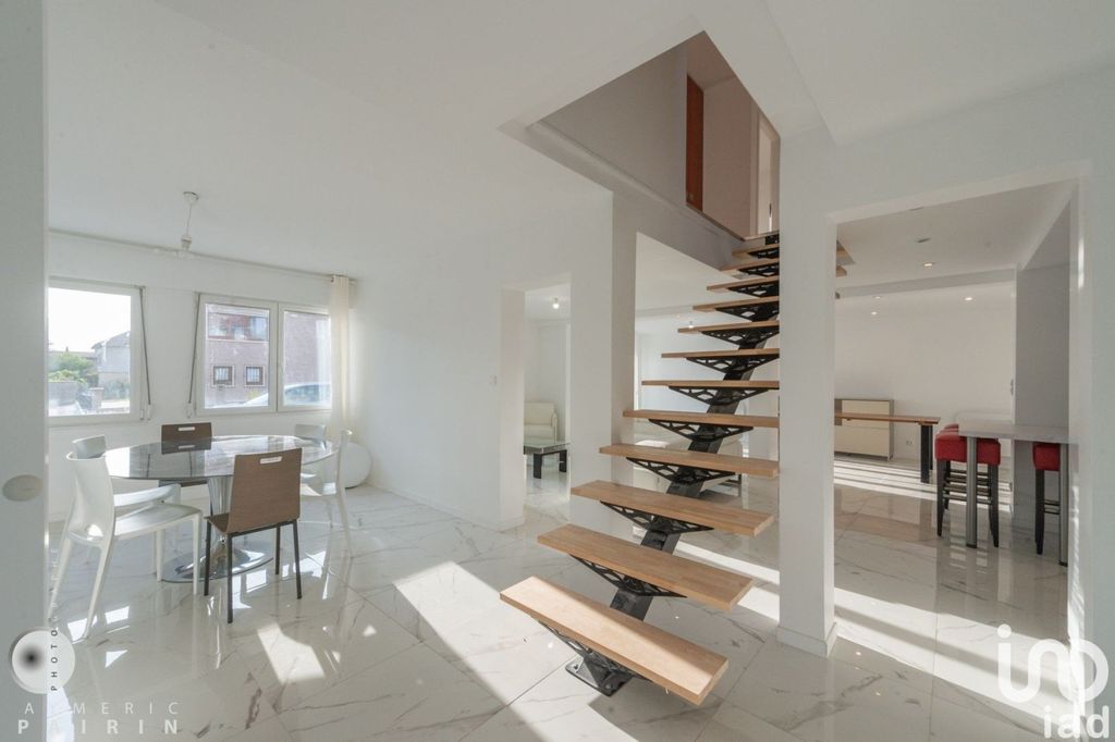 Achat maison à vendre 5 chambres 195 m² - Peltre