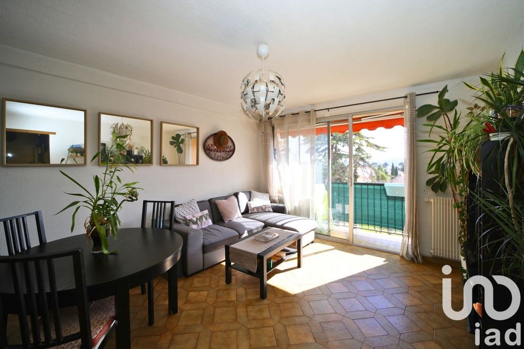 Achat appartement à vendre 4 pièces 70 m² - Marseille 12ème arrondissement