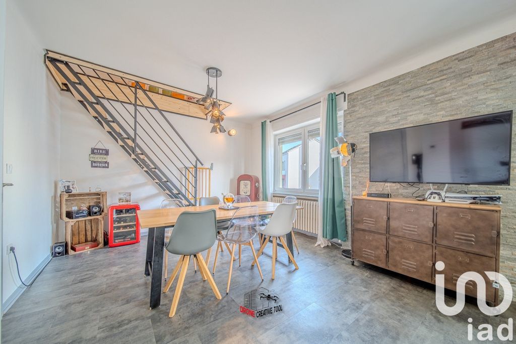 Achat maison à vendre 4 chambres 108 m² - Vitry-sur-Orne