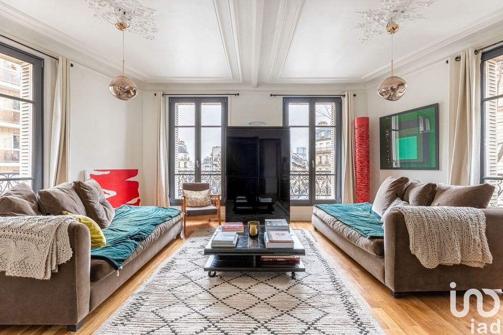 Achat appartement à vendre 3 pièces 69 m² - Paris 18ème arrondissement