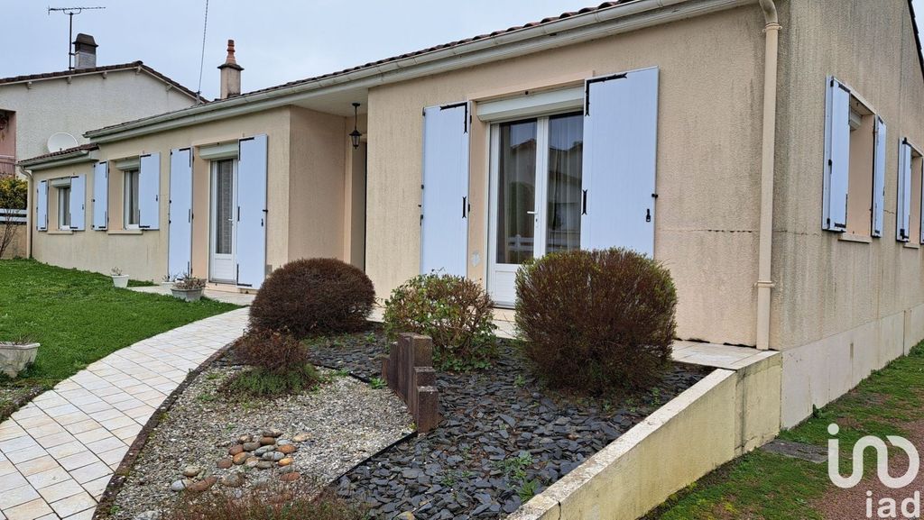 Achat maison à vendre 2 chambres 99 m² - Cerizay