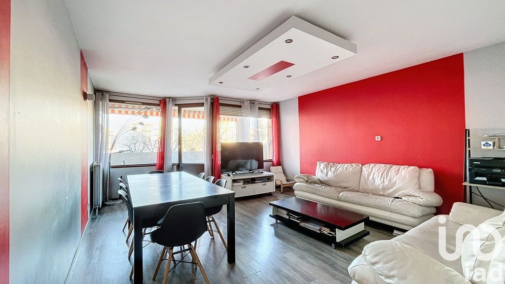 Achat appartement à vendre 4 pièces 86 m² - Vénissieux