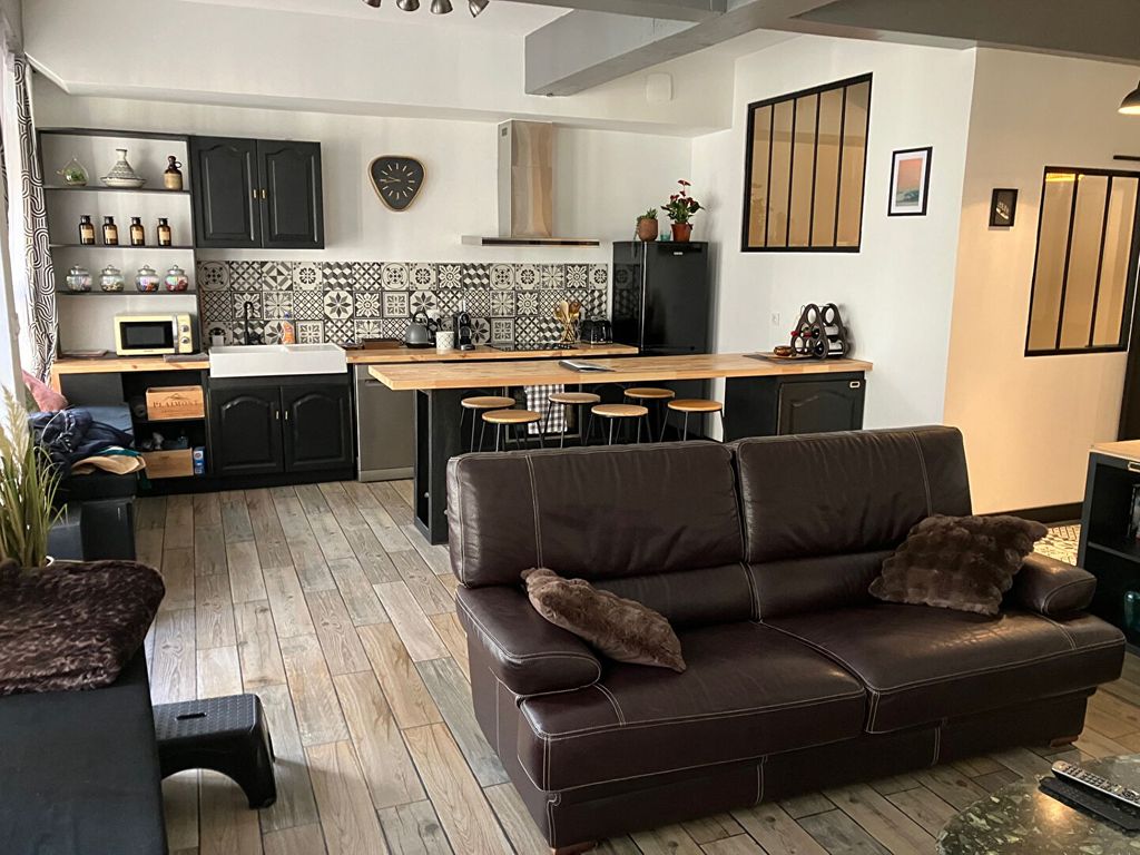 Achat appartement à vendre 4 pièces 76 m² - Fontenay-le-Comte