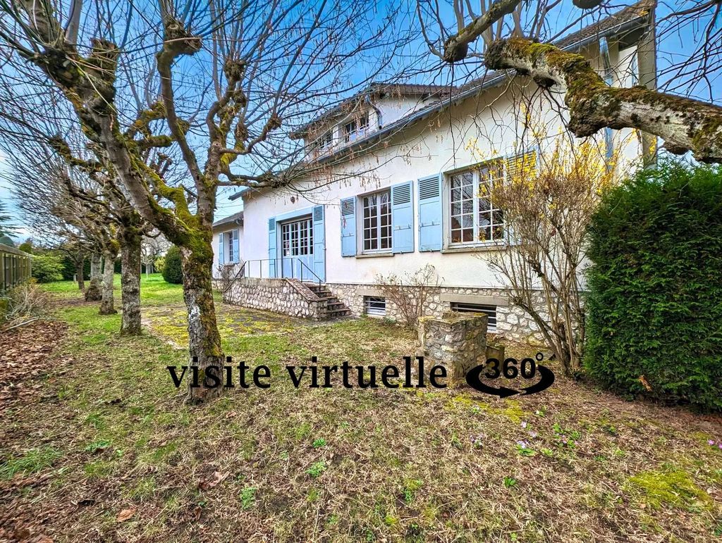 Achat maison à vendre 5 chambres 157 m² - Montfort-l'Amaury