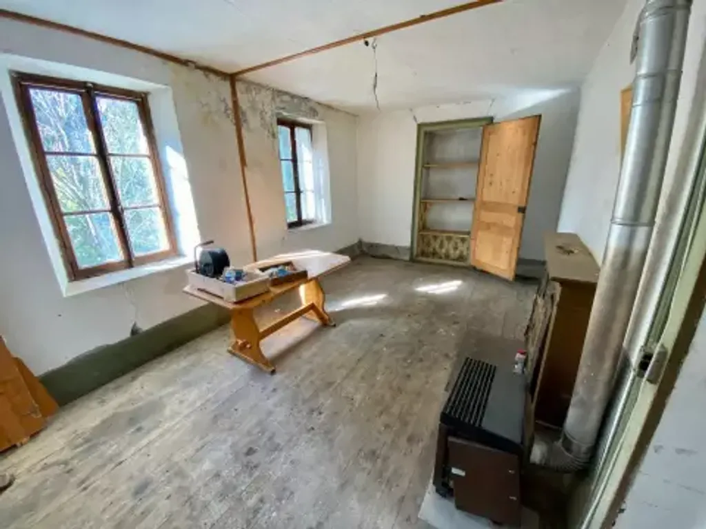 Achat maison à vendre 3 chambres 85 m² - Saint-Jean-de-Maurienne