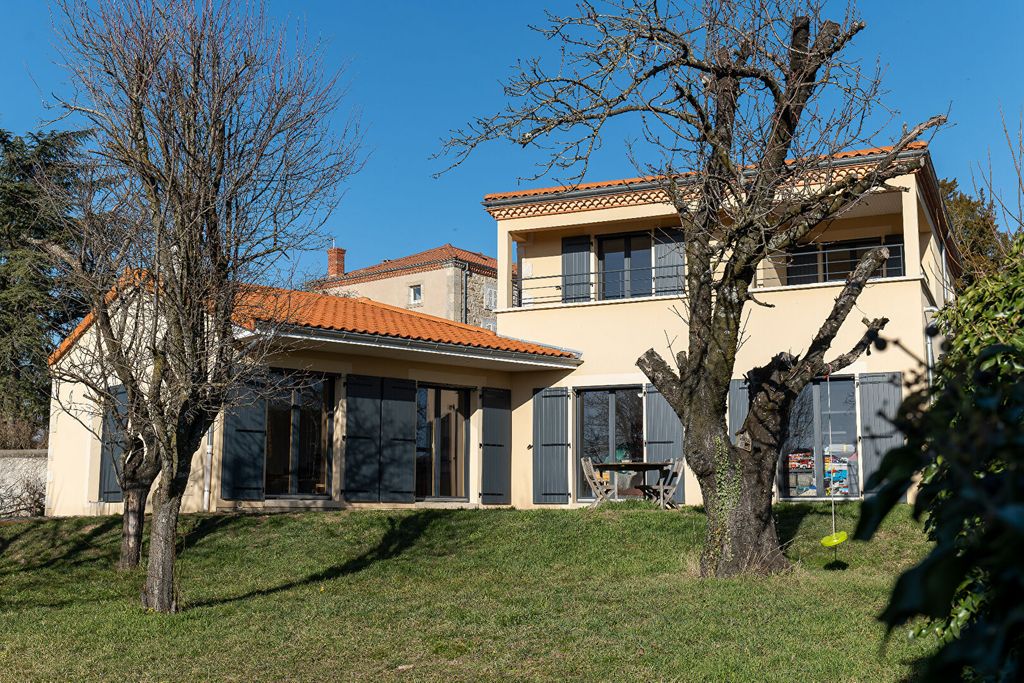 Achat maison à vendre 5 chambres 175 m² - Montpeyroux