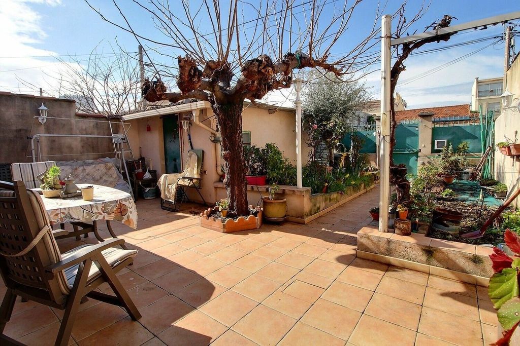 Achat maison à vendre 3 chambres 87 m² - Marseille 10ème arrondissement