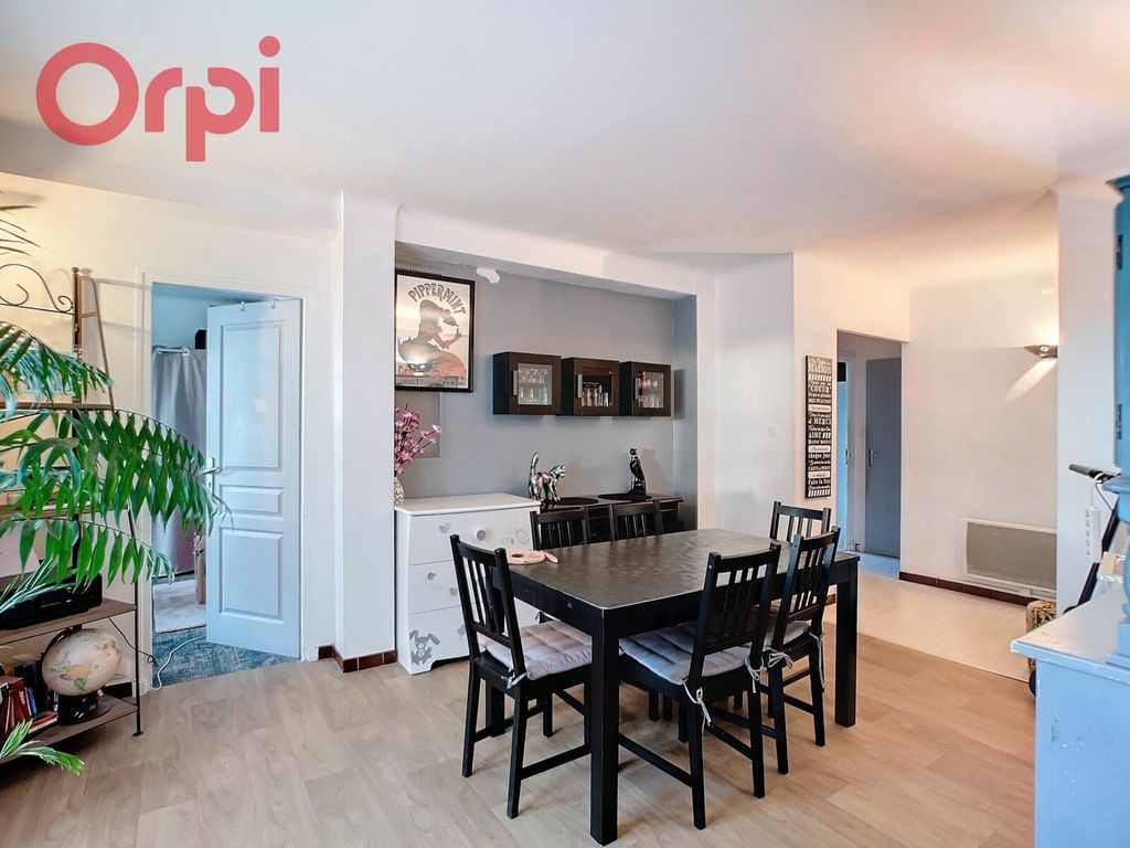 Achat appartement à vendre 4 pièces 66 m² - Le Pontet