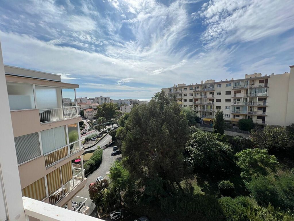 Achat appartement à vendre 2 pièces 61 m² - Cannes