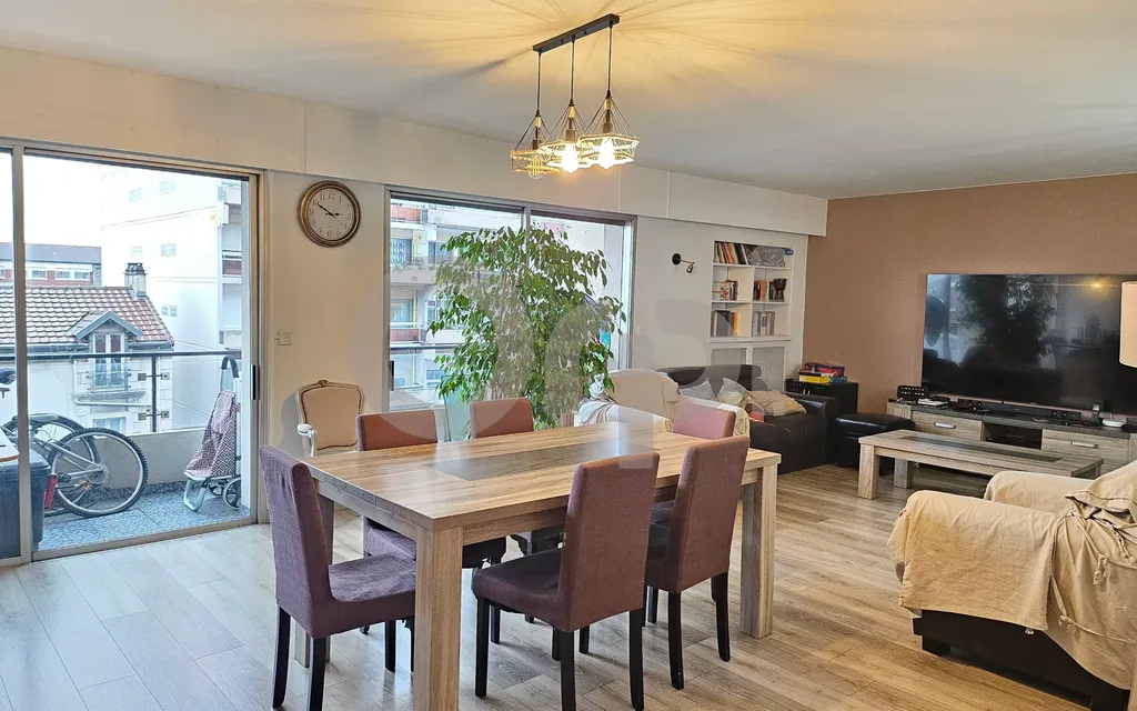 Achat appartement à vendre 4 pièces 107 m² - Les Pavillons-sous-Bois