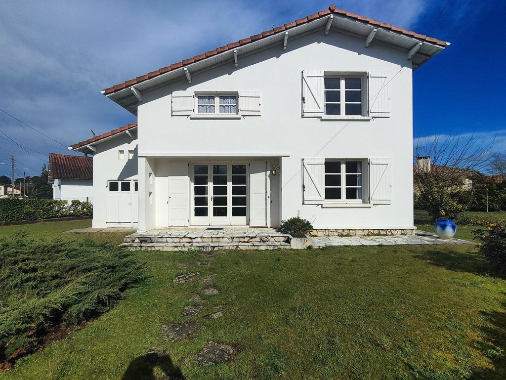 Achat maison à vendre 4 chambres 116 m² - Mont-de-Marsan