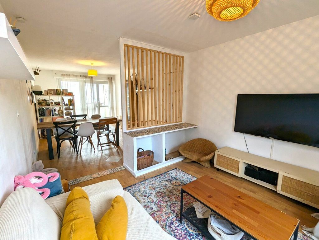 Achat appartement à vendre 4 pièces 80 m² - Hérouville-Saint-Clair