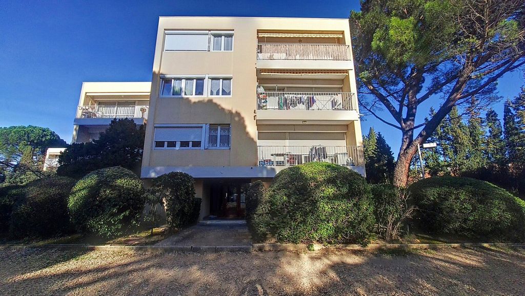 Achat appartement à vendre 4 pièces 85 m² - Villeneuve-lès-Avignon