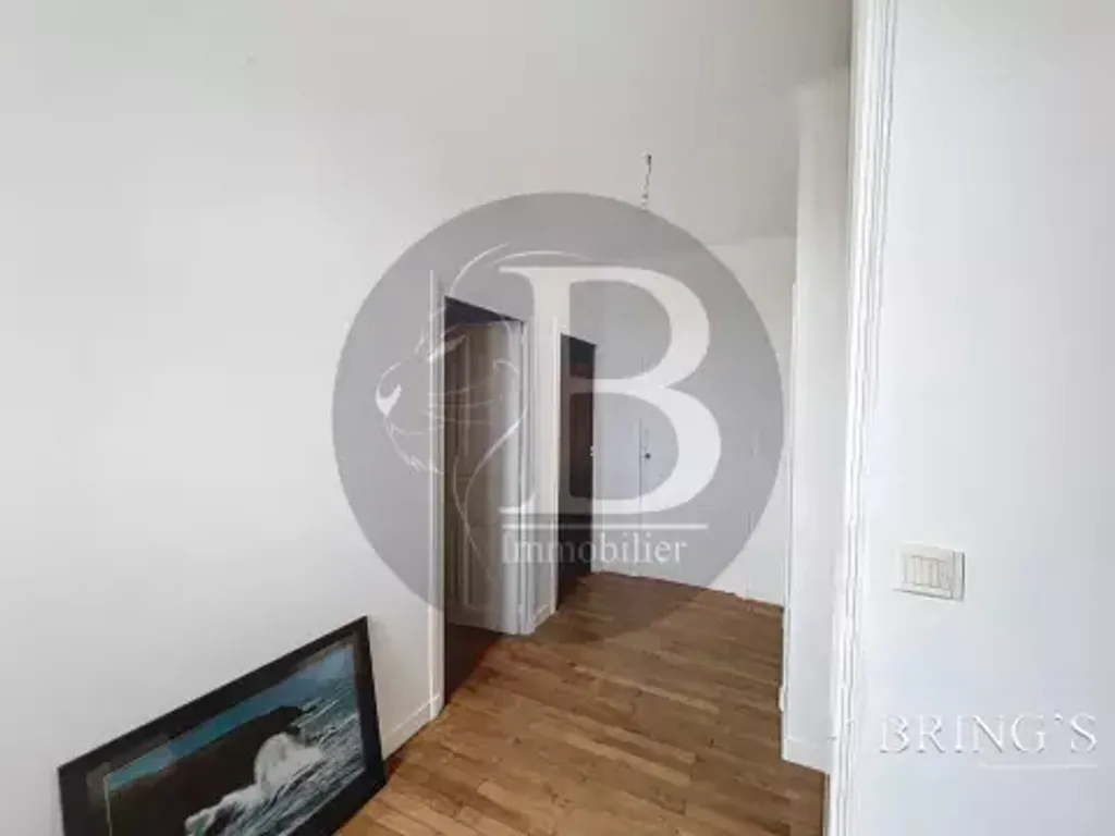 Achat maison à vendre 6 chambres 156 m² - La Chapelle-Glain