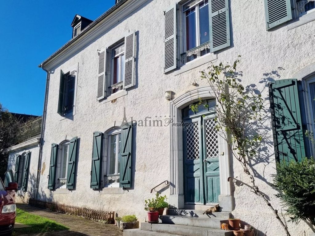 Achat maison à vendre 7 chambres 230 m² - Ger