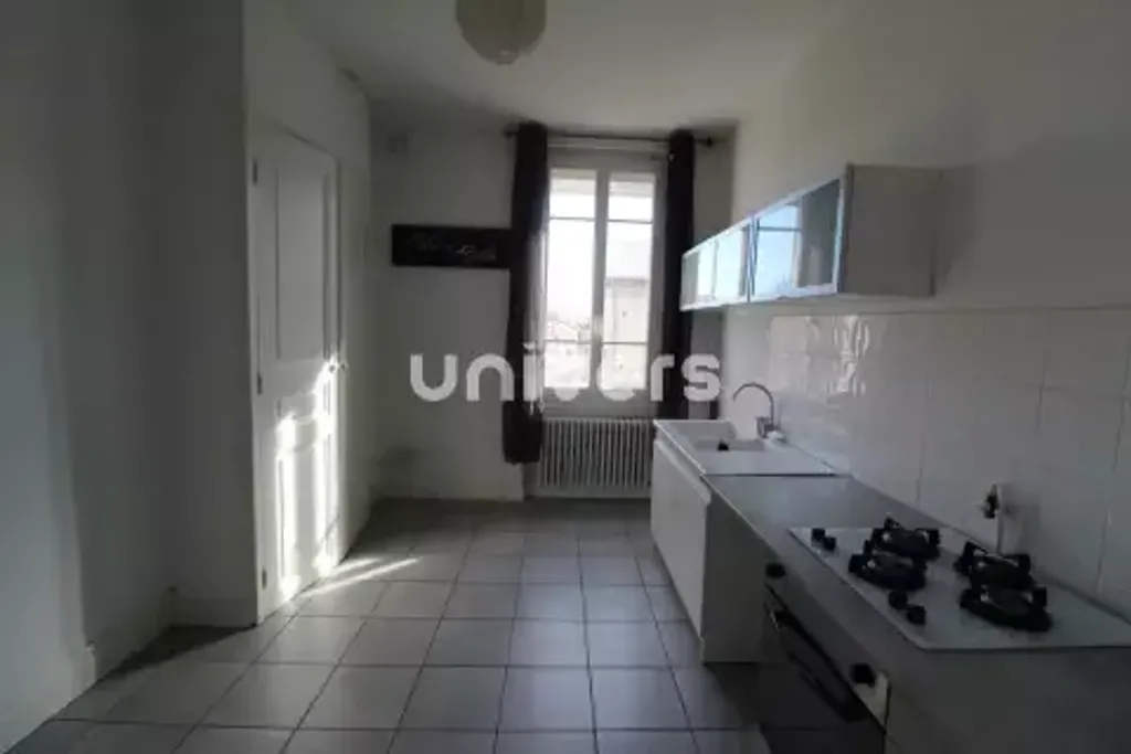 Achat appartement à vendre 3 pièces 84 m² - Valence