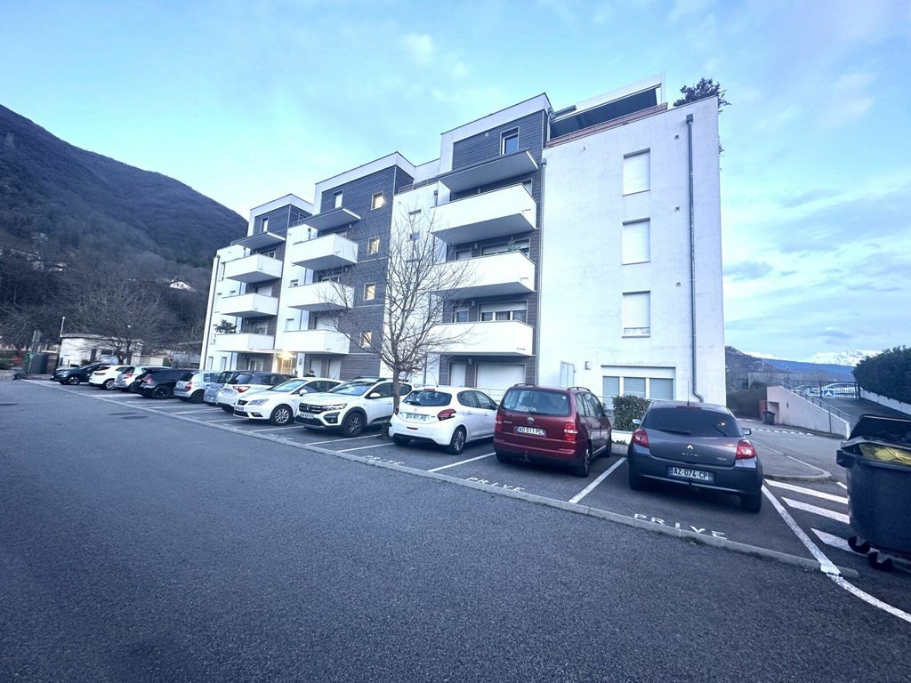Achat appartement à vendre 3 pièces 59 m² - Saint-Martin-le-Vinoux