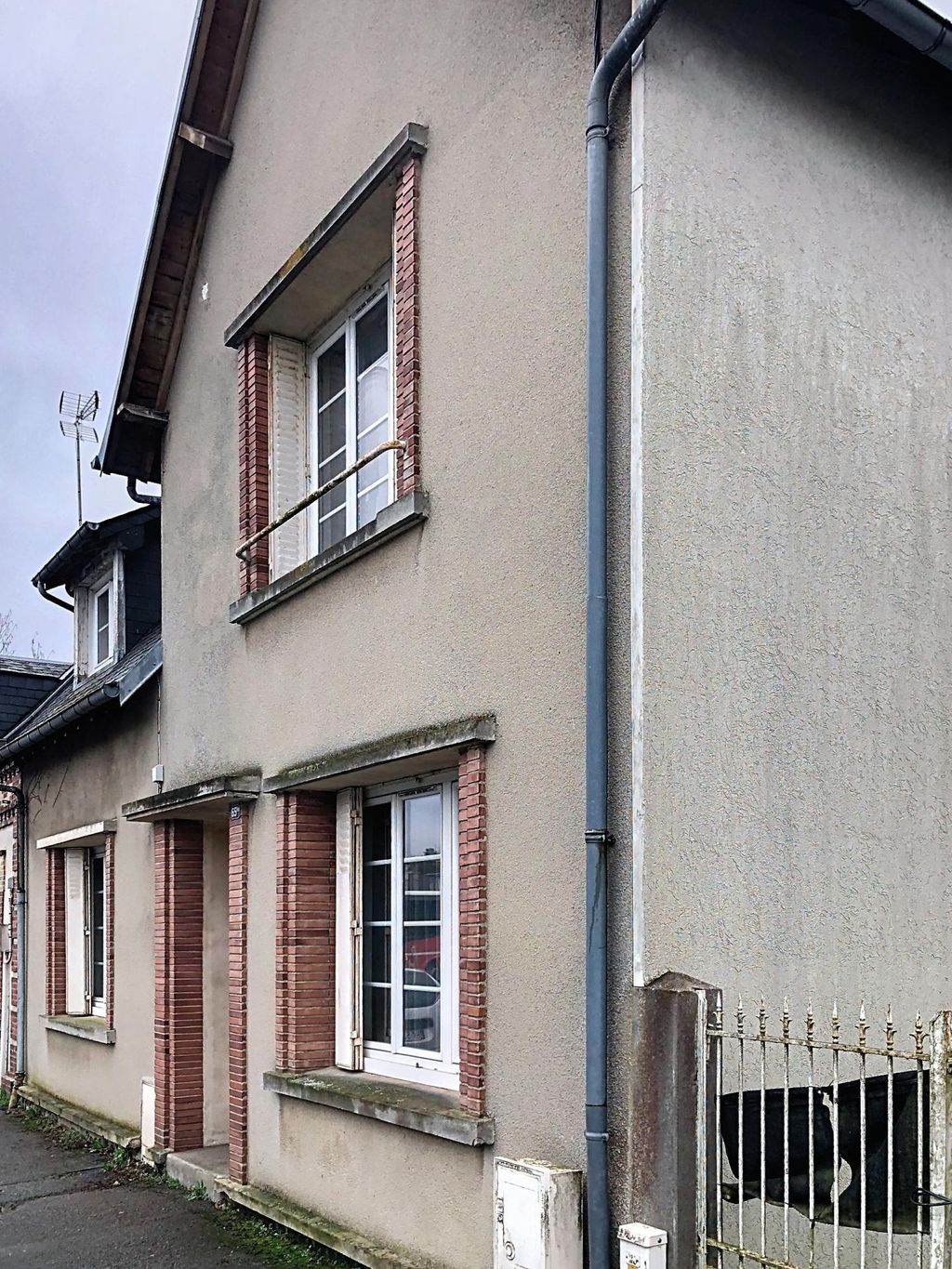 Achat maison à vendre 4 chambres 98 m² - L'Aigle