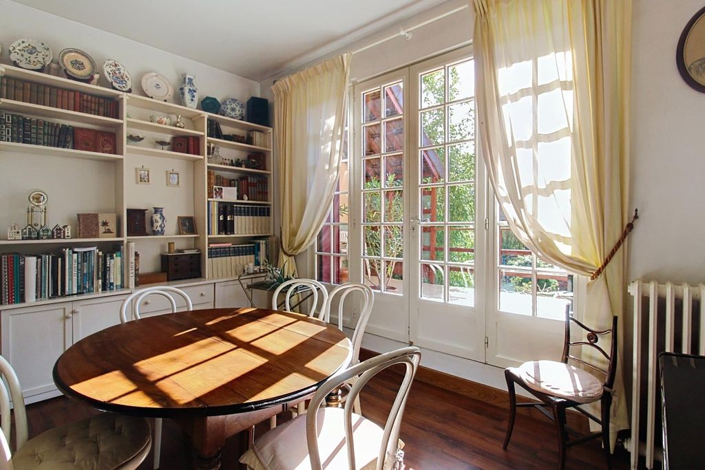 Achat maison à vendre 5 chambres 159 m² - Conflans-Sainte-Honorine