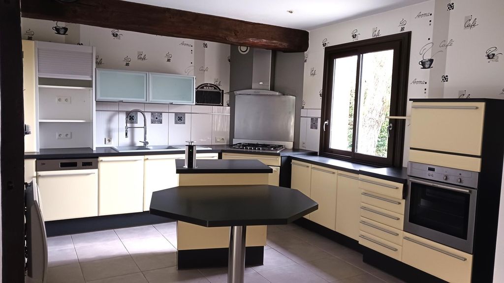 Achat maison à vendre 5 chambres 227 m² - Loches