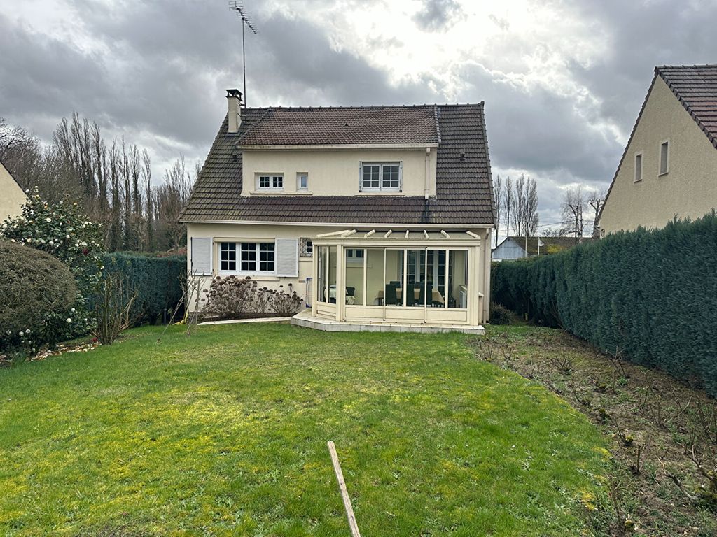 Achat maison à vendre 4 chambres 126 m² - Mareil-en-France