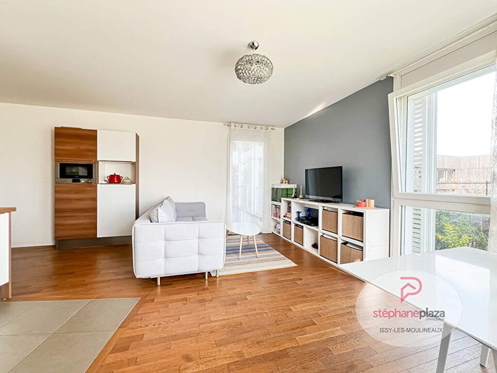 Achat appartement à vendre 4 pièces 76 m² - Issy-les-Moulineaux
