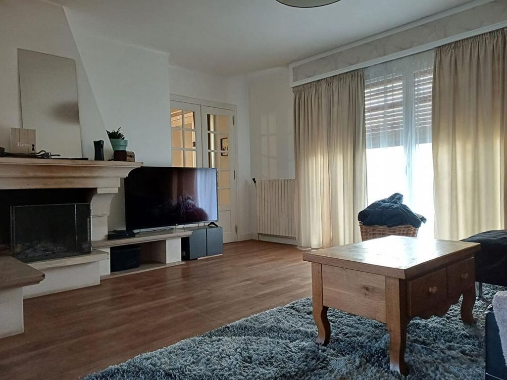 Achat maison à vendre 5 chambres 155 m² - Noyon