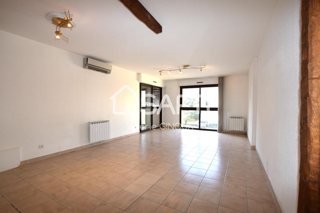Achat appartement à vendre 2 pièces 64 m² - Salon-de-Provence