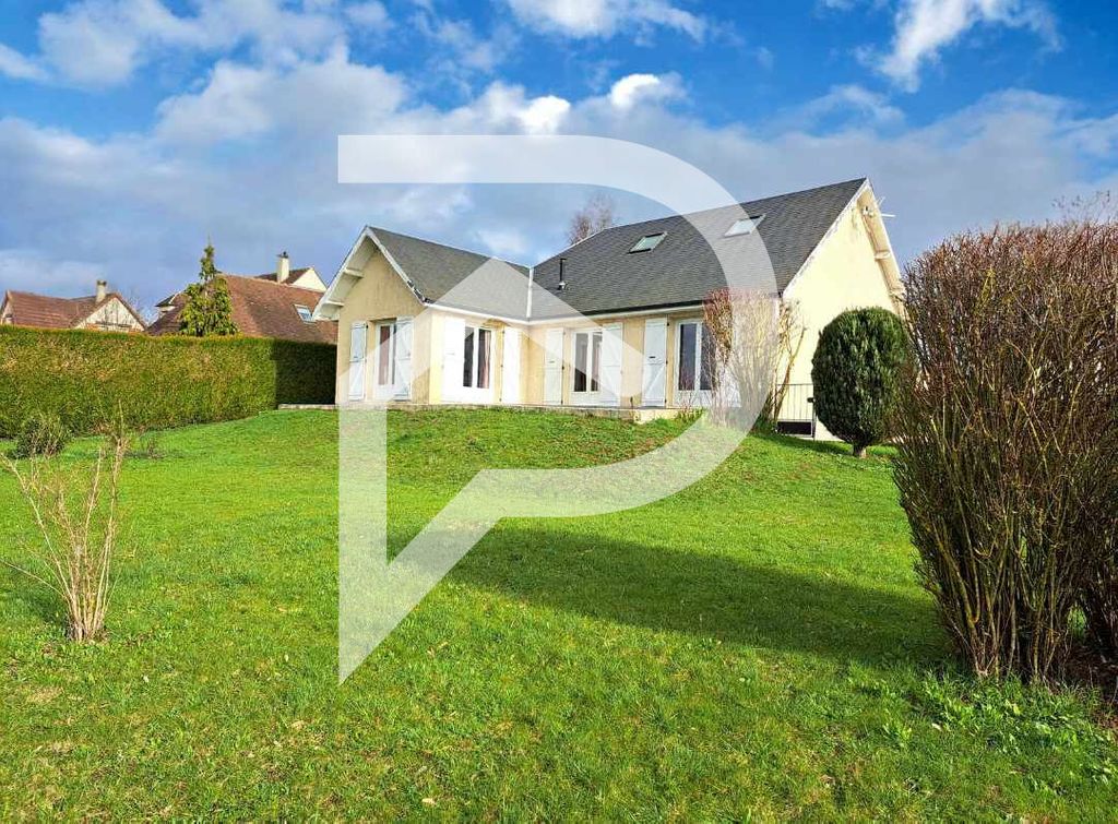 Achat maison à vendre 4 chambres 115 m² - Beauvais