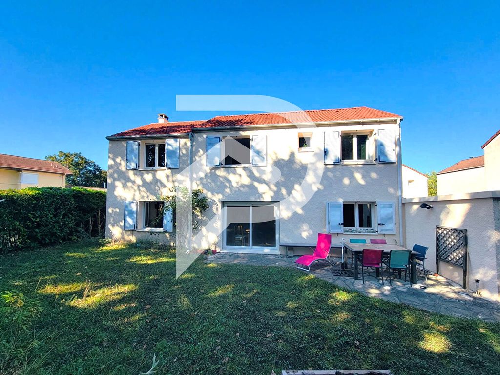 Achat maison à vendre 3 chambres 110 m² - Montigny-le-Bretonneux