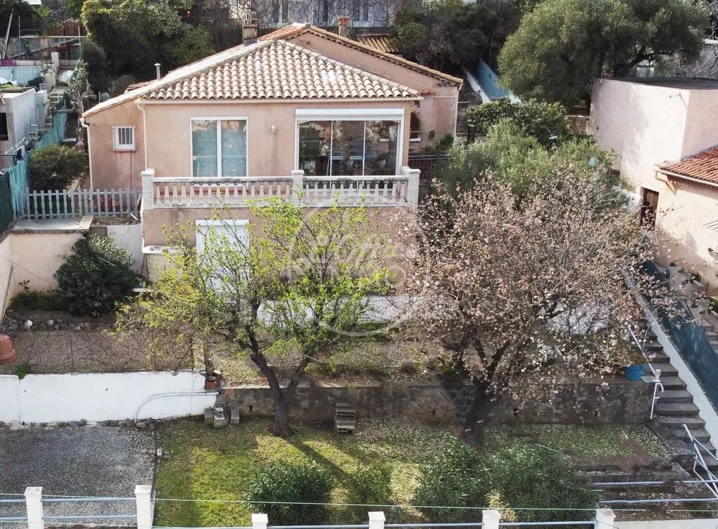 Achat maison à vendre 3 chambres 93 m² - Toulon