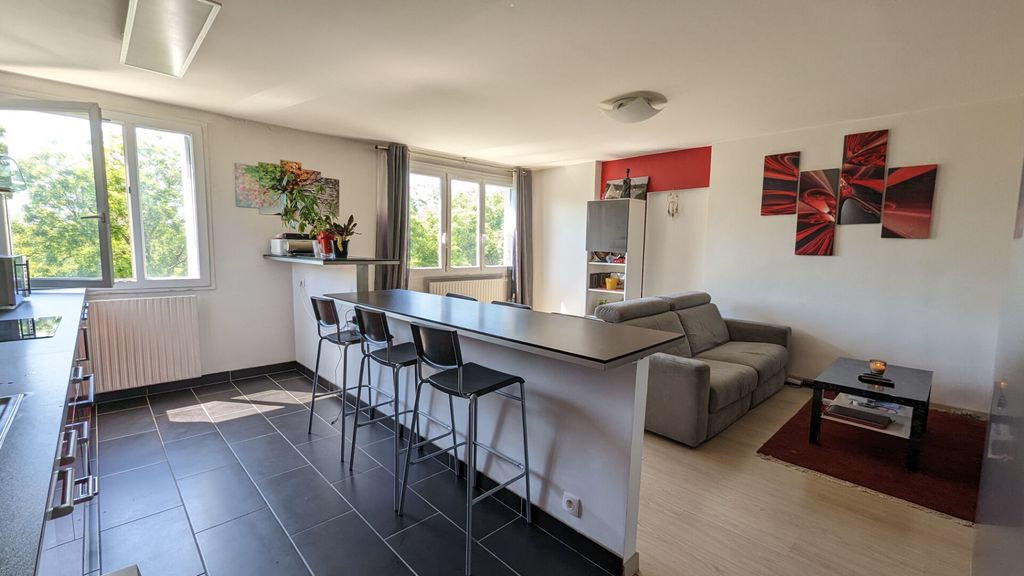 Achat appartement à vendre 3 pièces 65 m² - Saint-Denis