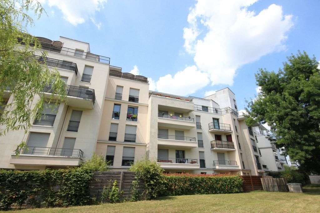 Achat appartement à vendre 4 pièces 83 m² - Élancourt