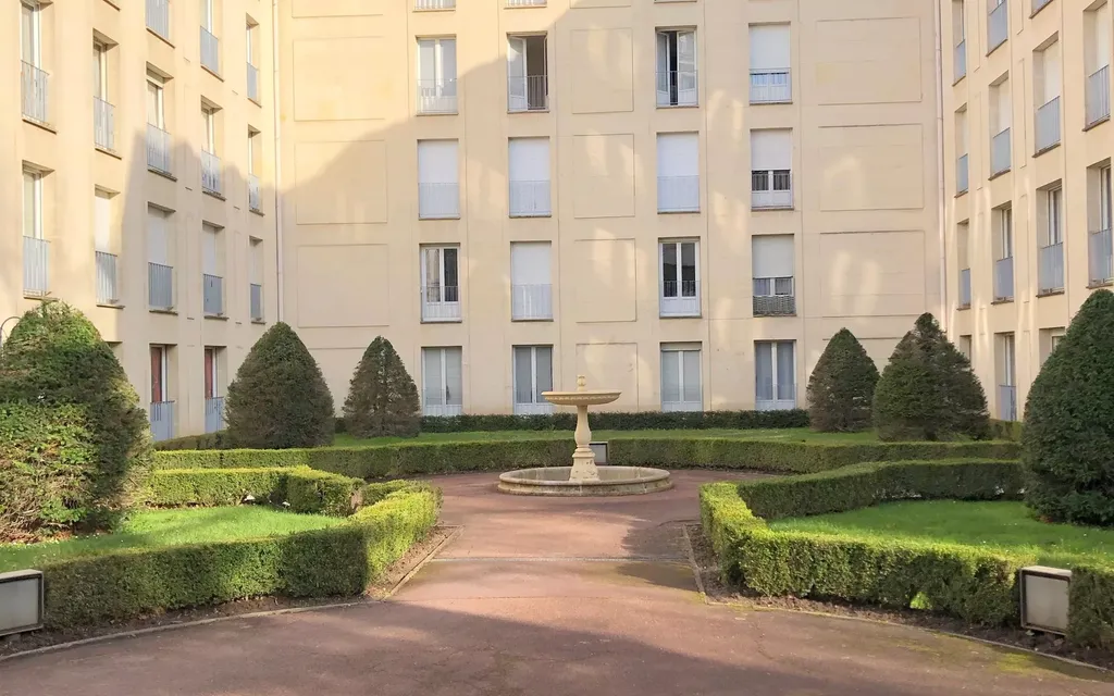 Achat appartement à vendre 3 pièces 91 m² - Versailles