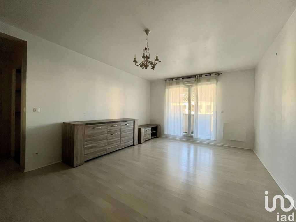 Achat appartement à vendre 2 pièces 57 m² - Pontault-Combault