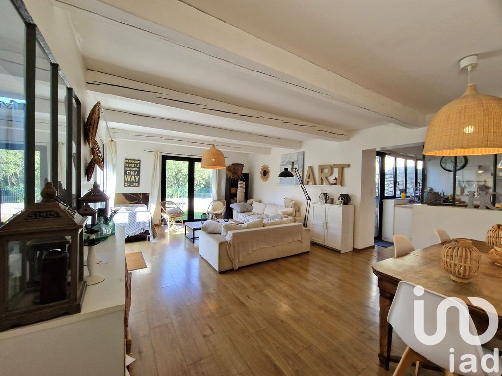 Achat maison à vendre 4 chambres 186 m² - Châteaurenard