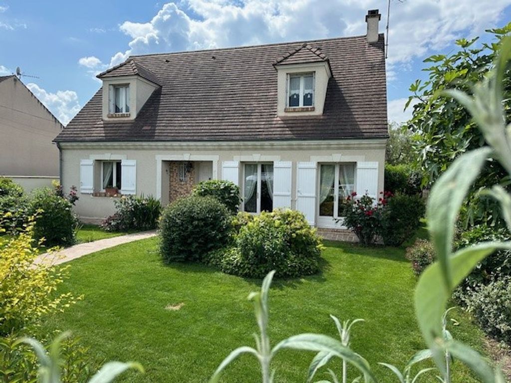 Achat maison à vendre 4 chambres 134 m² - Vaux-le-Pénil